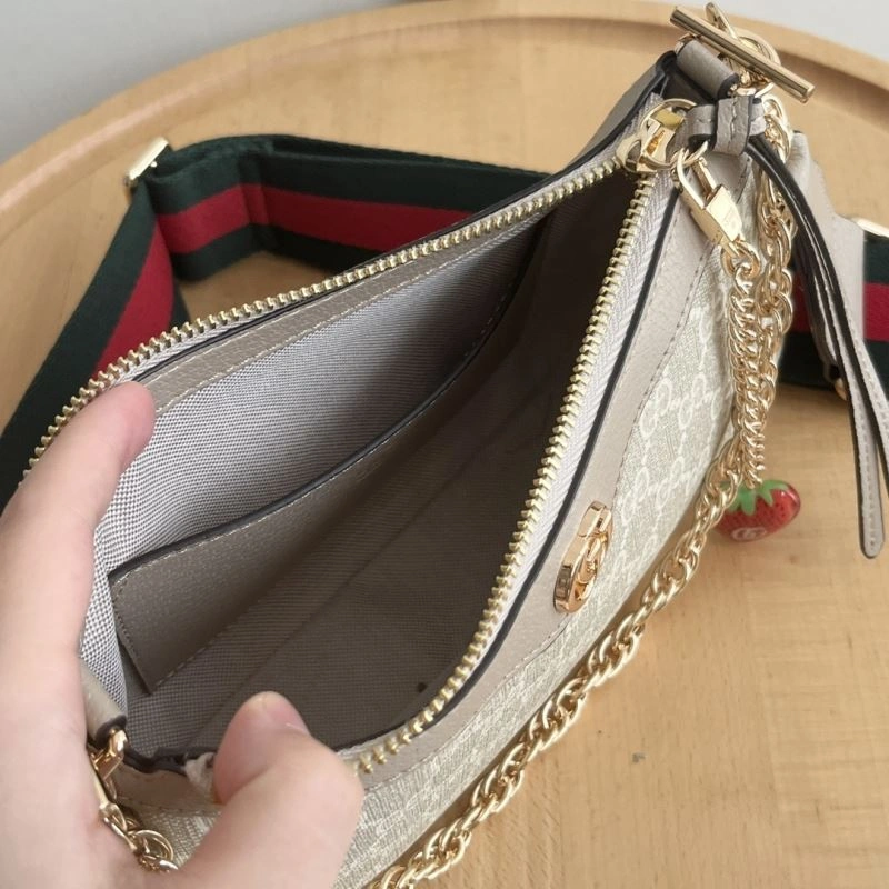 Flexible Gucci Hobo Bags 81392