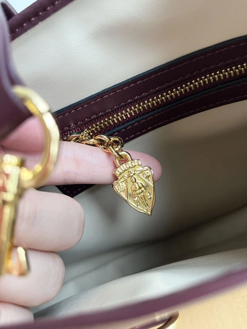 Refined Gucci Hobo Bags 81385