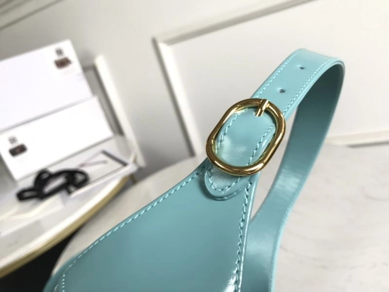 Bright Gucci Hobo Bags 77740