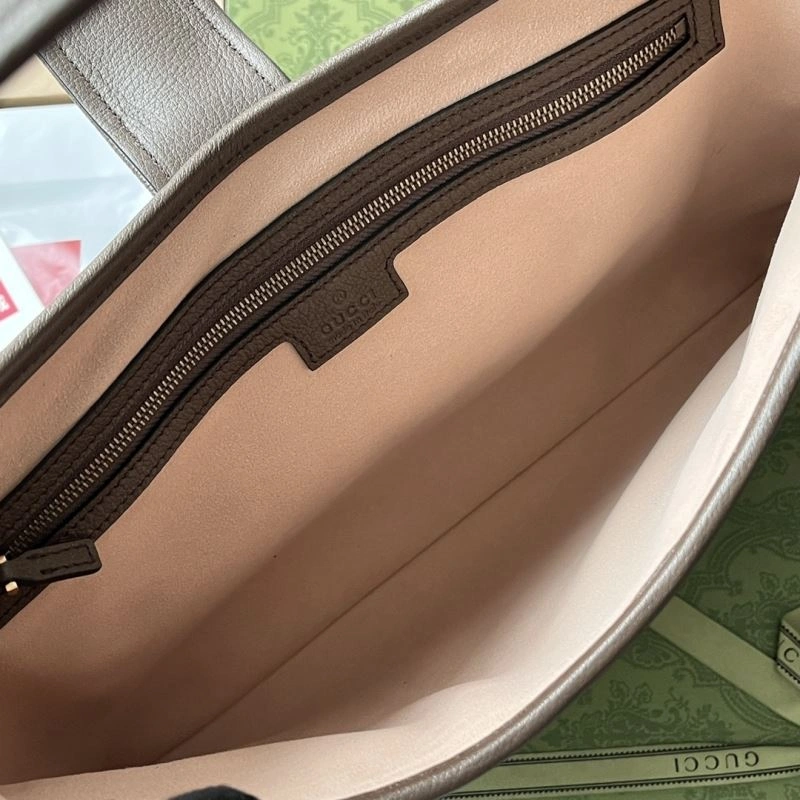Sporty Gucci Hobo Bags 74700