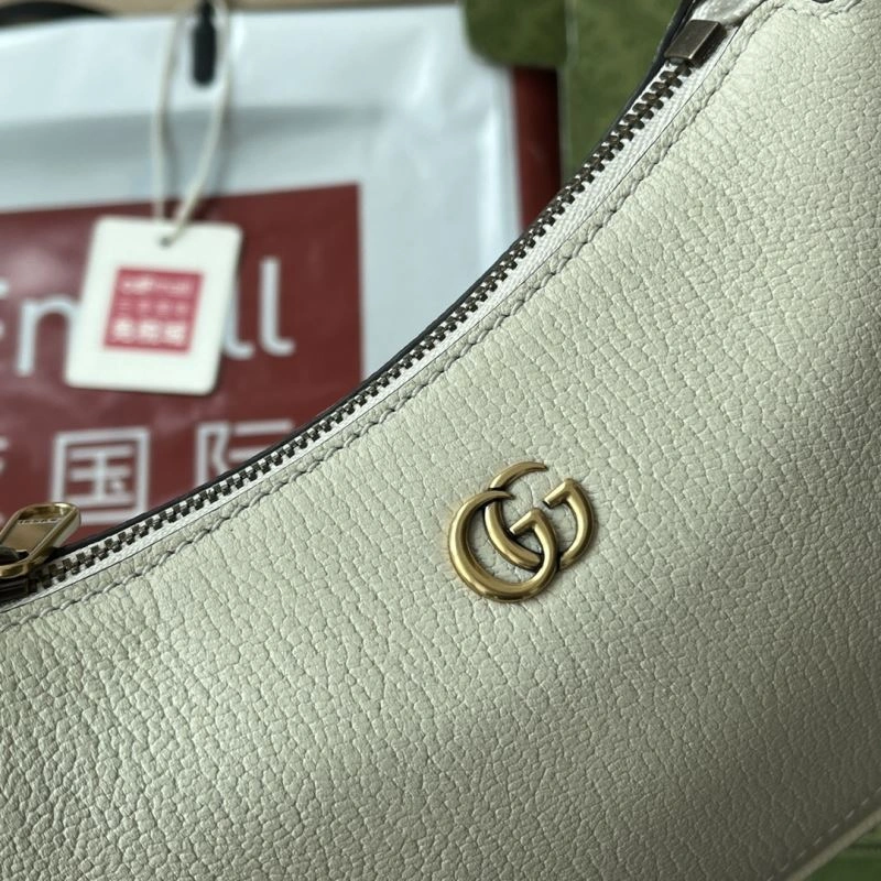 Gucci Hobo Bags Practical 74642