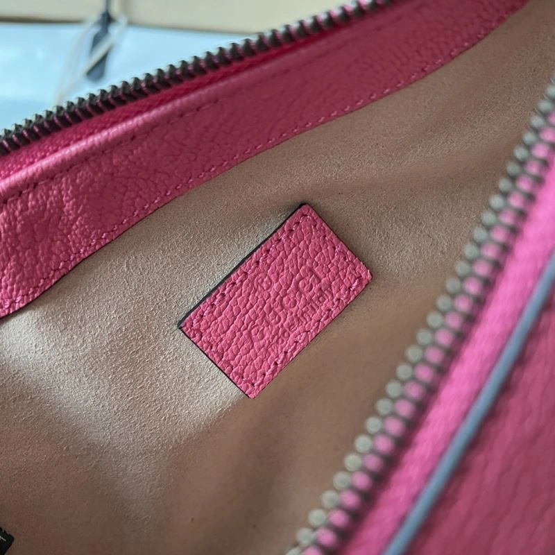 EyeCatching Gucci Hobo Bags 74638