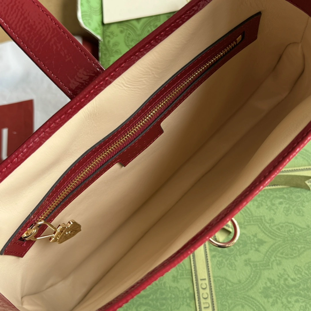 Gucci Hobo Bags UrbanChic 72439