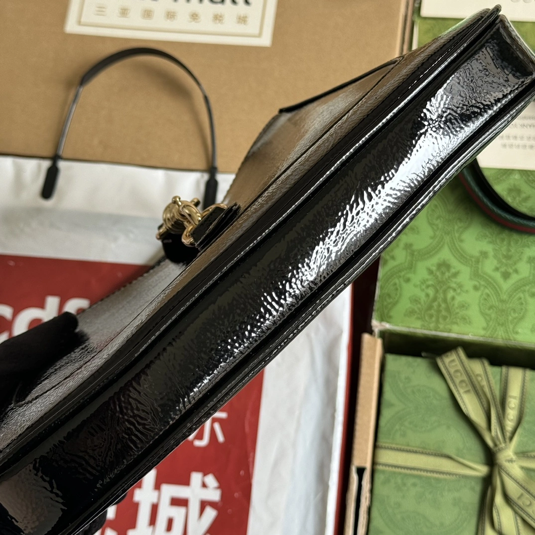 Resilient Gucci Hobo Bags 72446