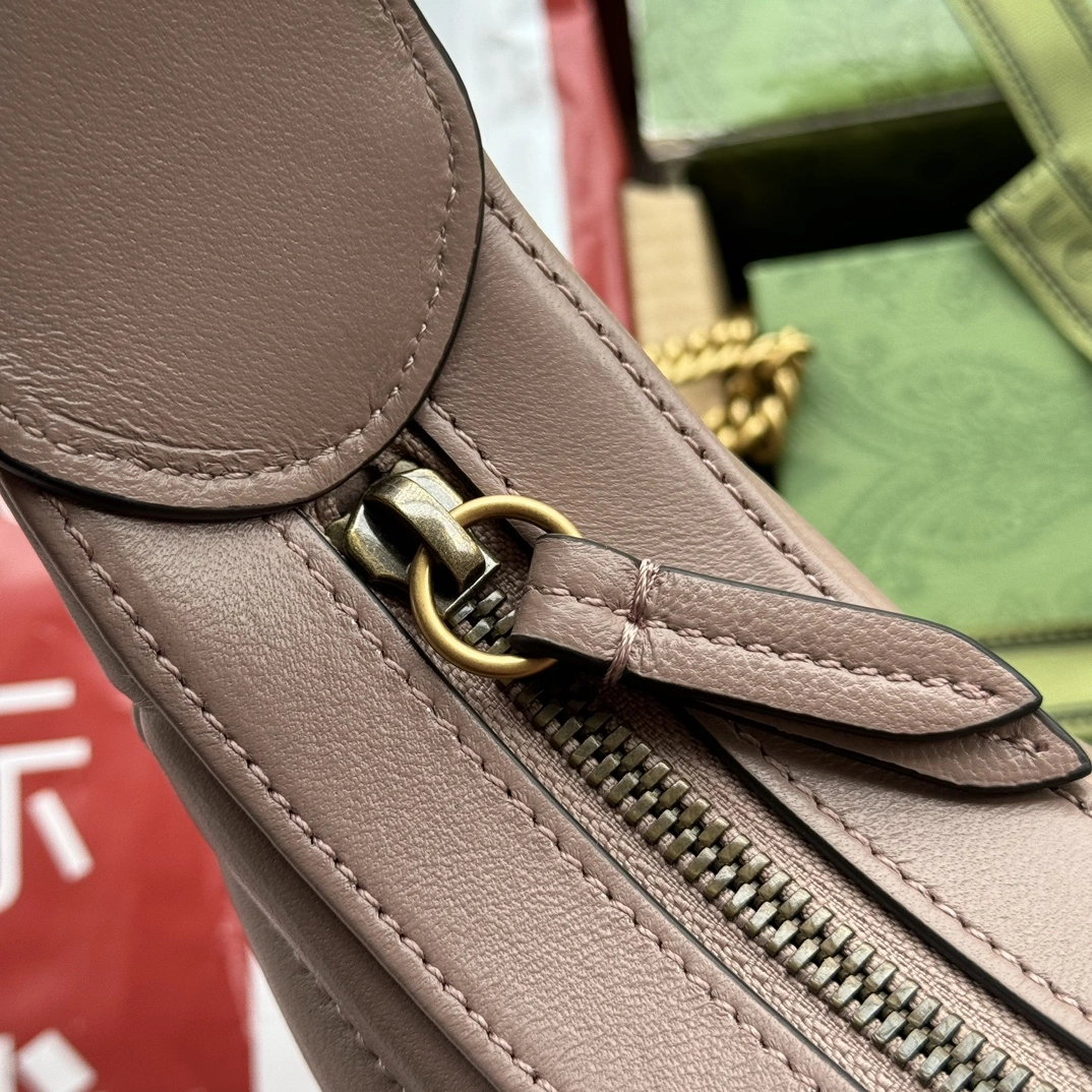 Flexible Gucci Hobo Bags 72441