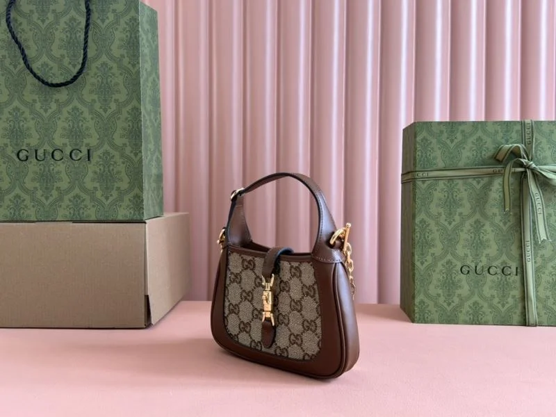 Gucci Hobo Bags Refined 49966