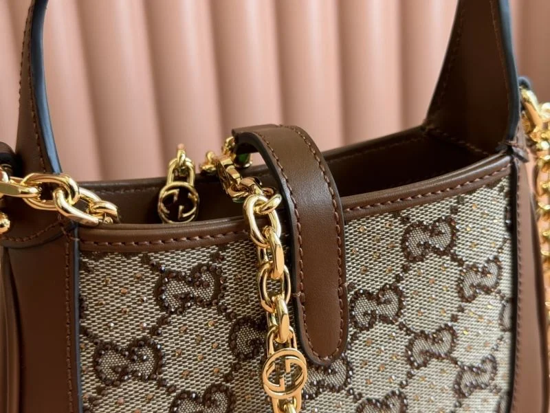 Gucci Hobo Bags Refined 49966