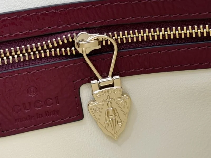 EyeCatching Gucci Hobo Bags 49932