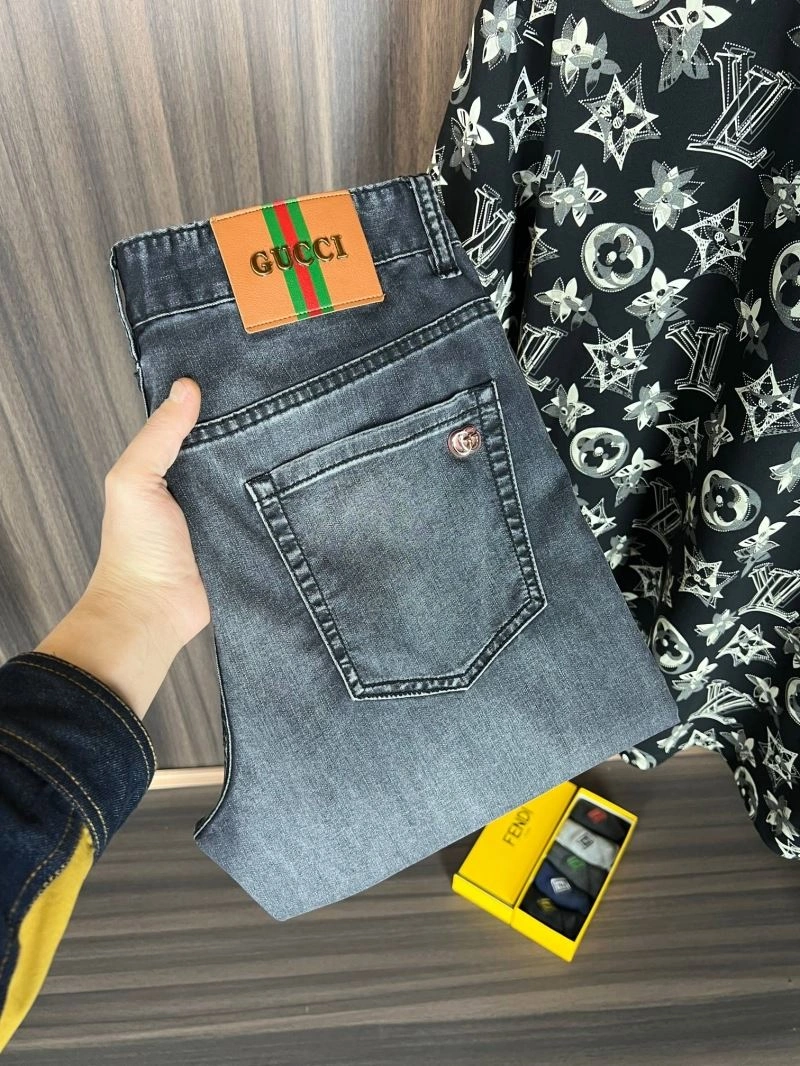 TravelReady Gucci Jeans 128137