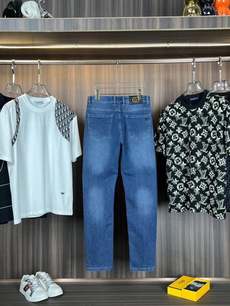 Unique Gucci Jeans 128139