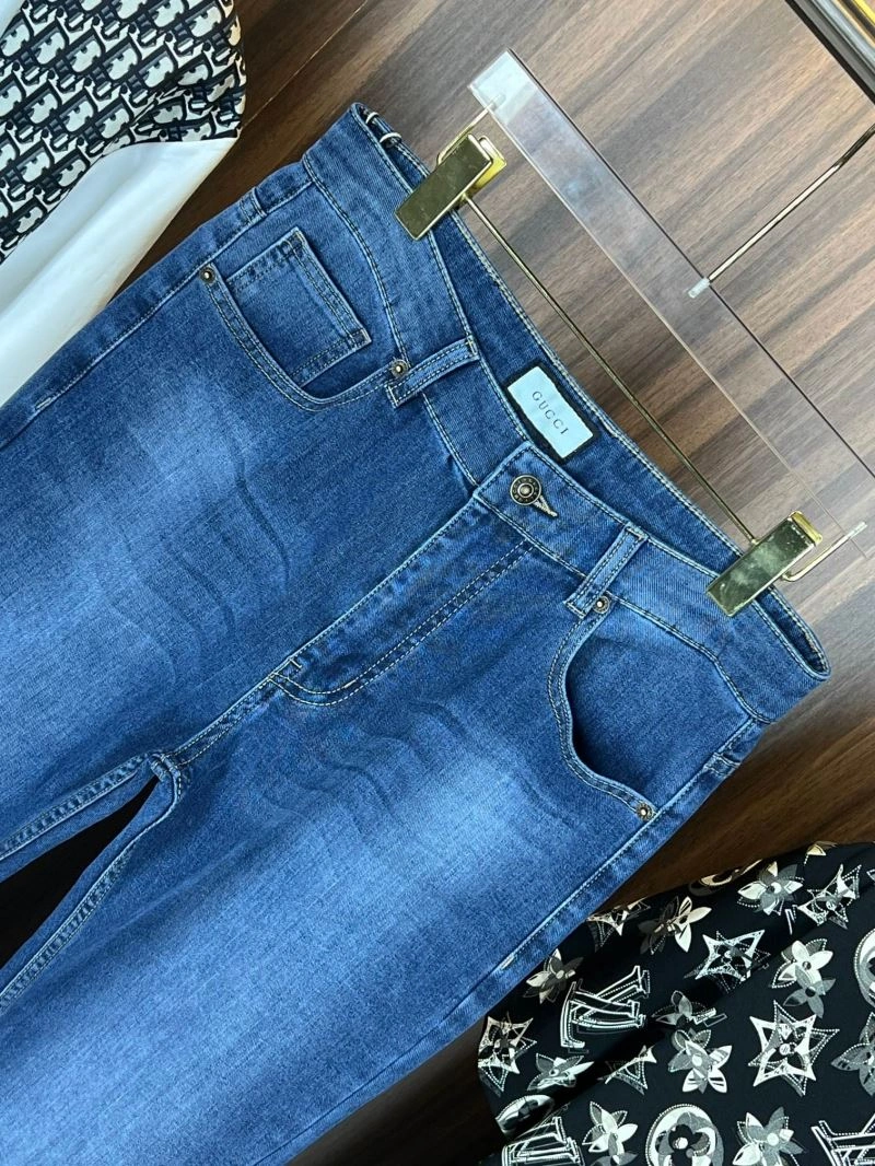 Unique Gucci Jeans 128139
