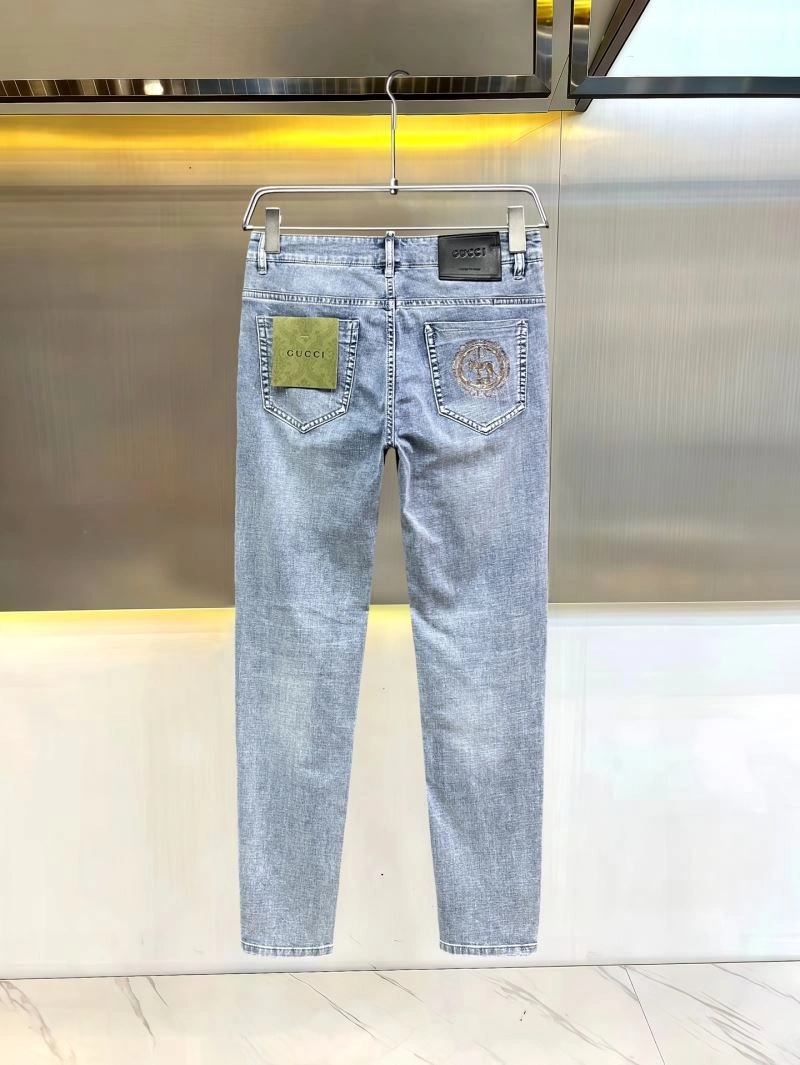 EyeCatching Gucci Jeans 127731
