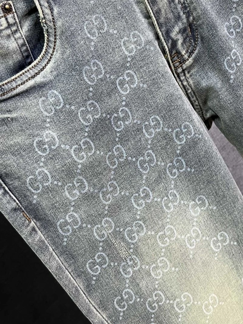 Youthful Gucci Jeans 127742