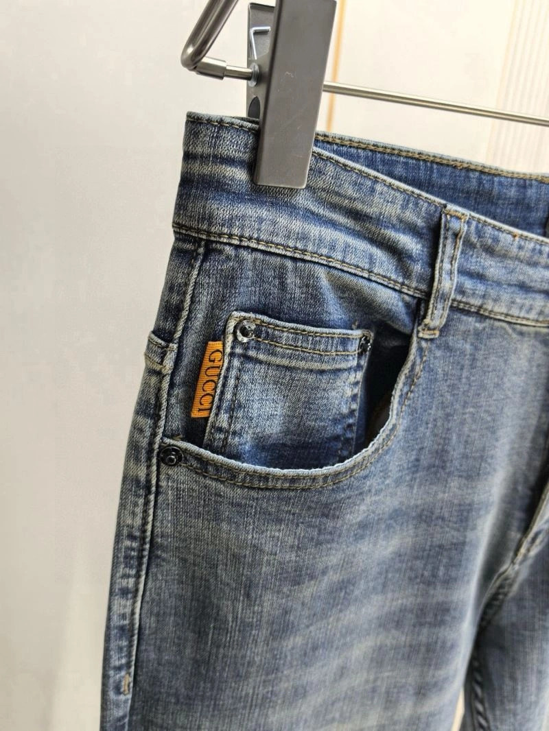 Comfortable Gucci Jeans 127743