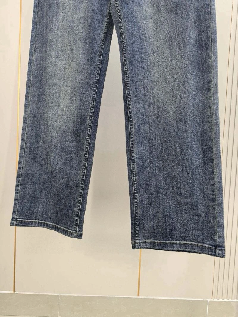 Comfortable Gucci Jeans 127743