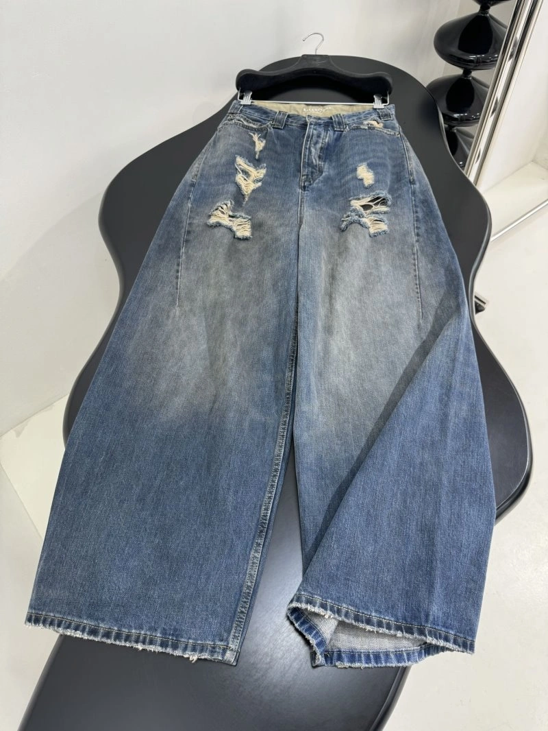 Breathable Gucci Jeans 124961