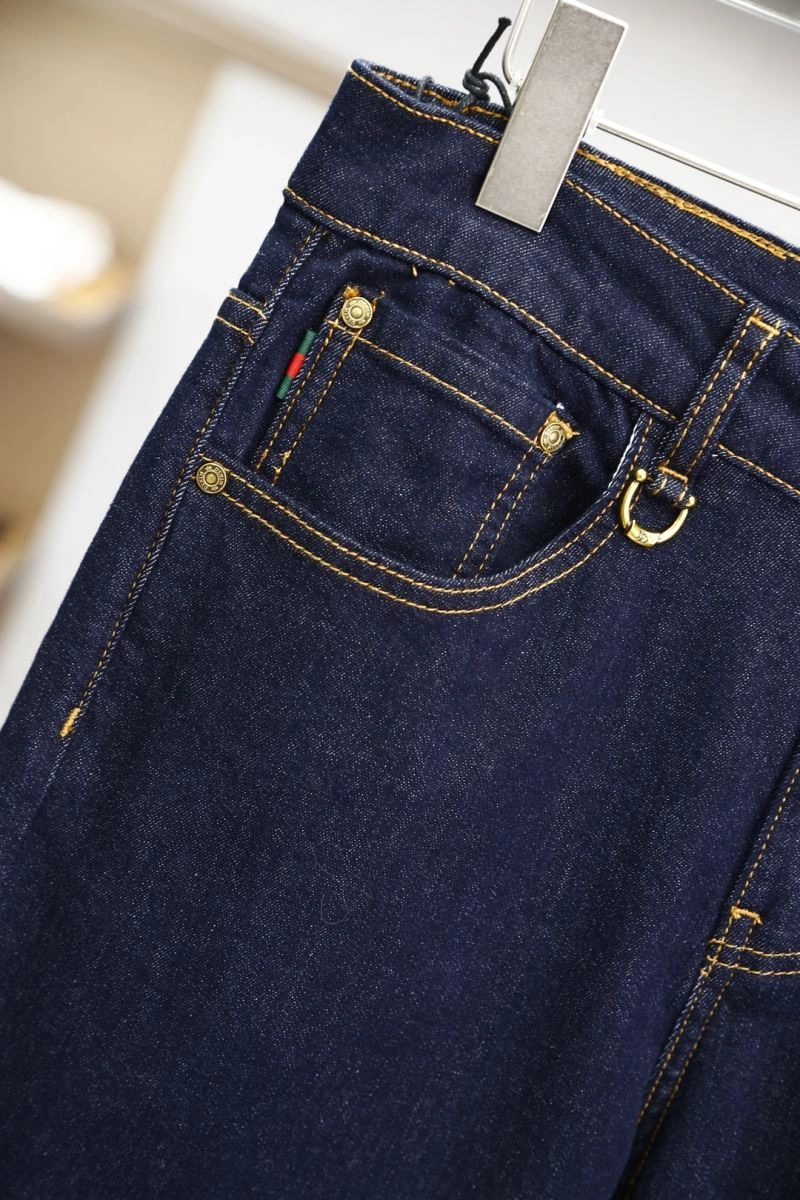 Sporty Gucci Jeans 127362
