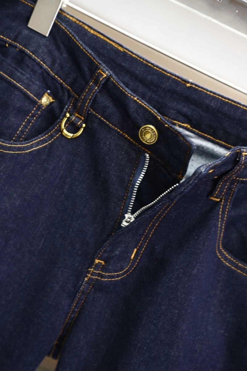 Sporty Gucci Jeans 127362