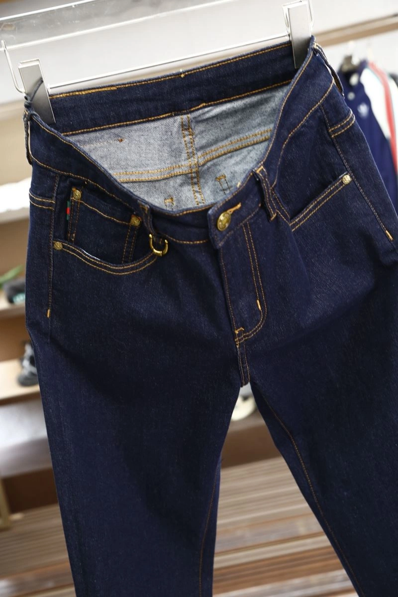 Sporty Gucci Jeans 127362