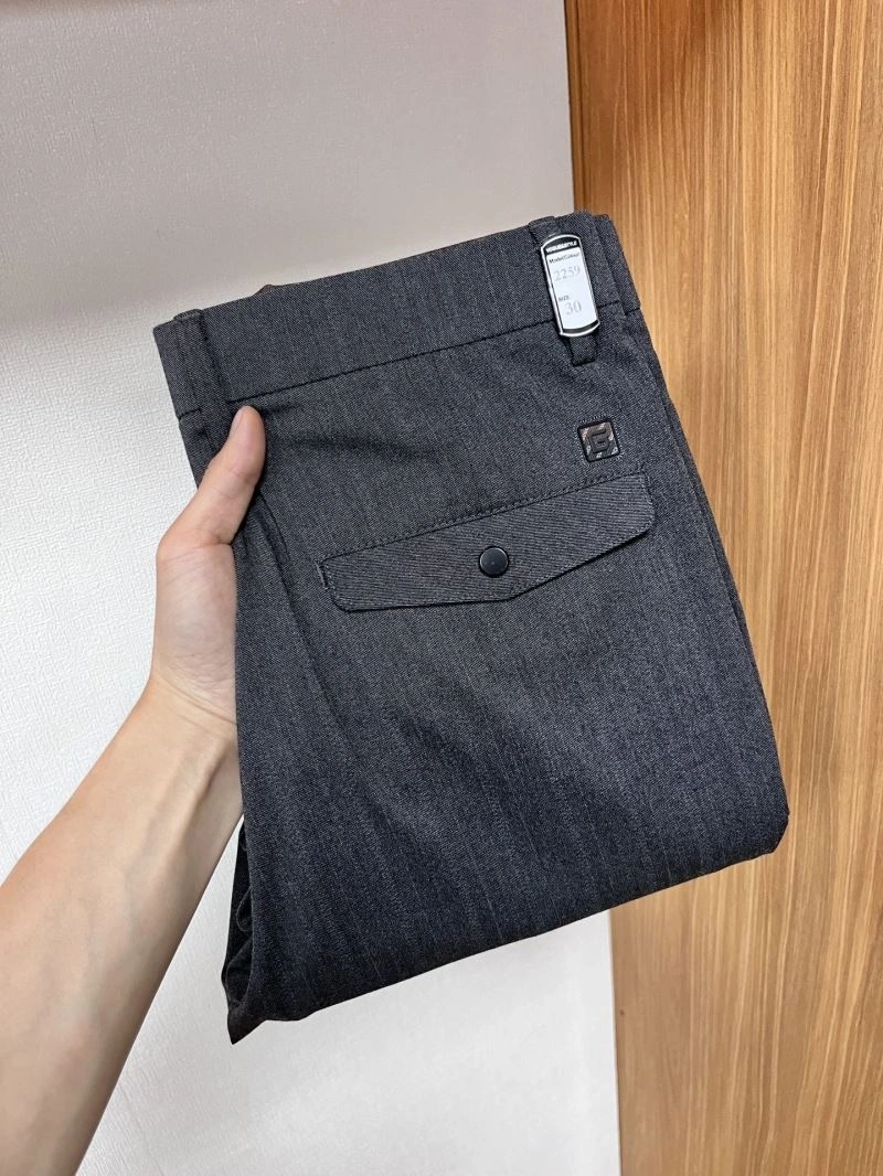 EyeCatching Gucci Jeans 127340