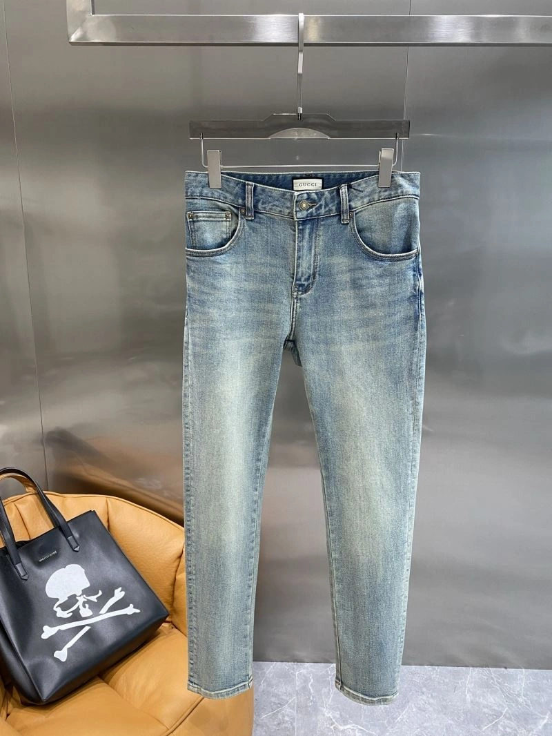 Bold Gucci Jeans 127354