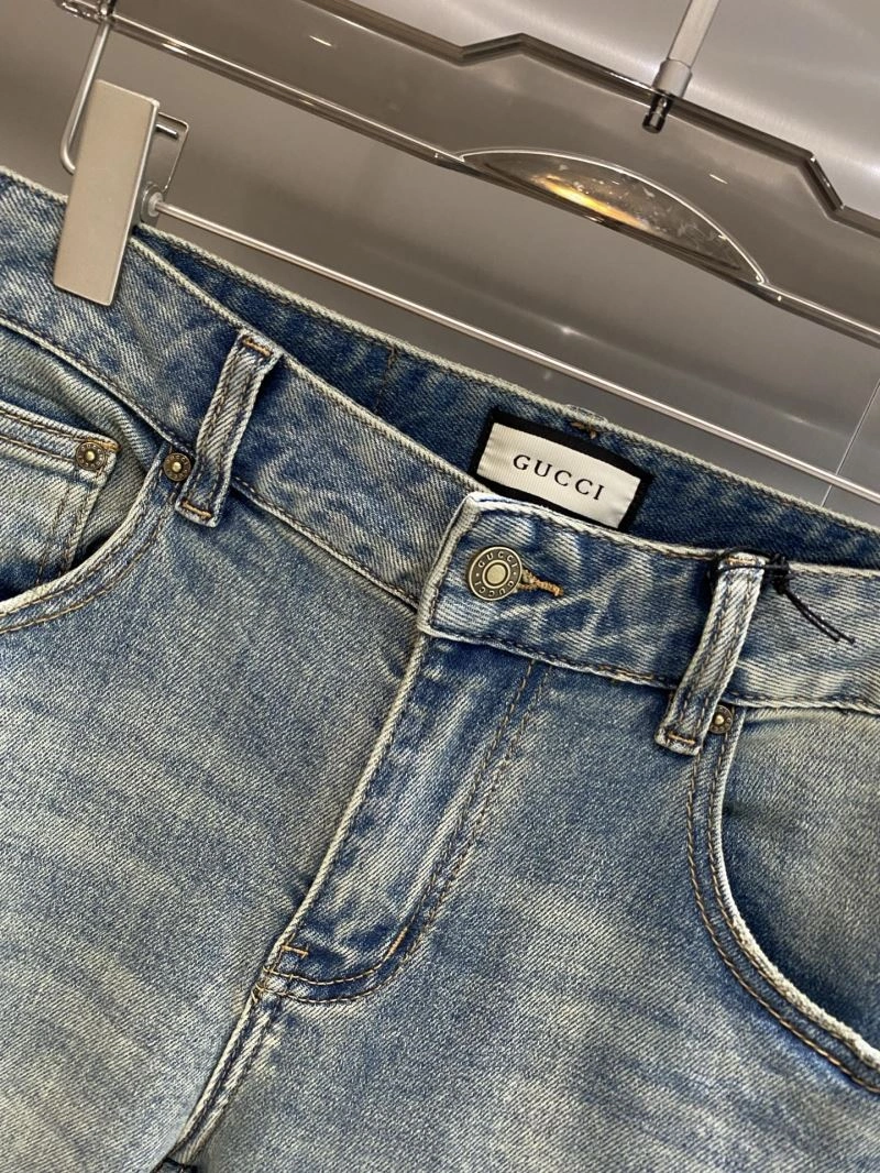 Bold Gucci Jeans 127354
