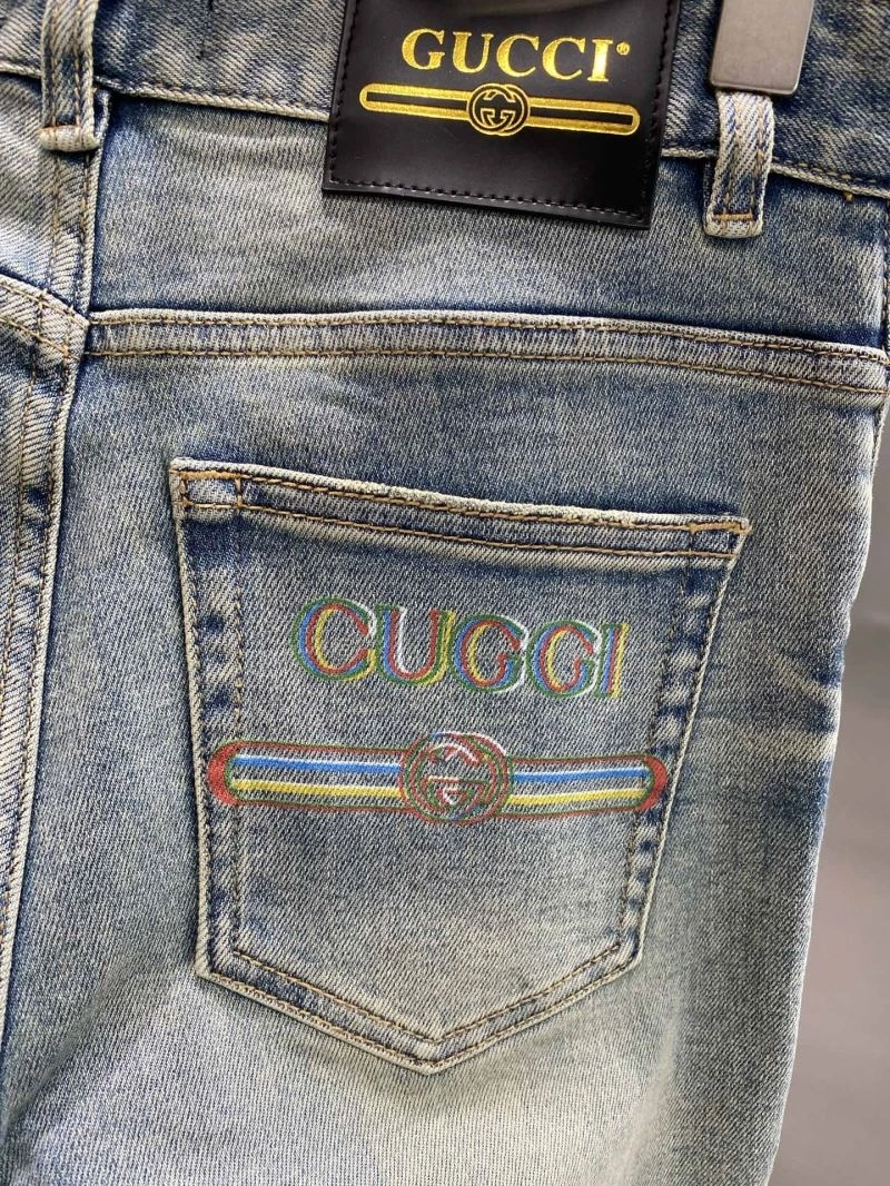 Bold Gucci Jeans 127354