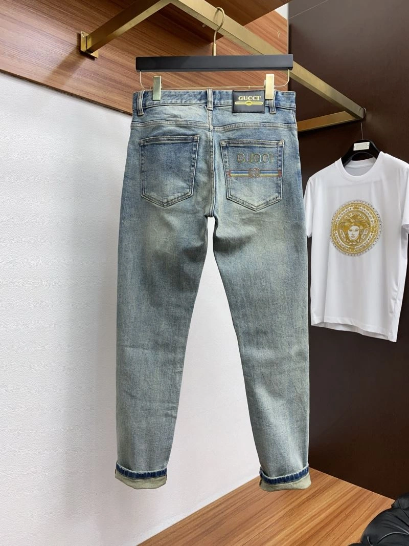 WeatherProof Gucci Jeans 127337
