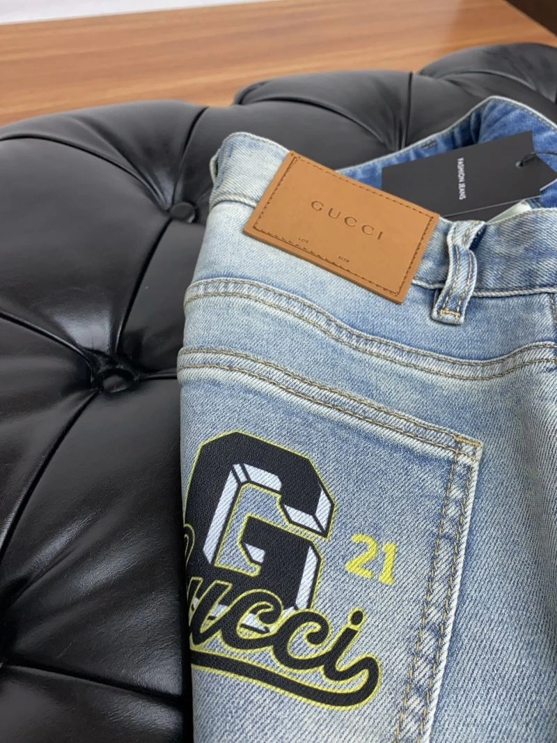 Comfortable Gucci Jeans 127360