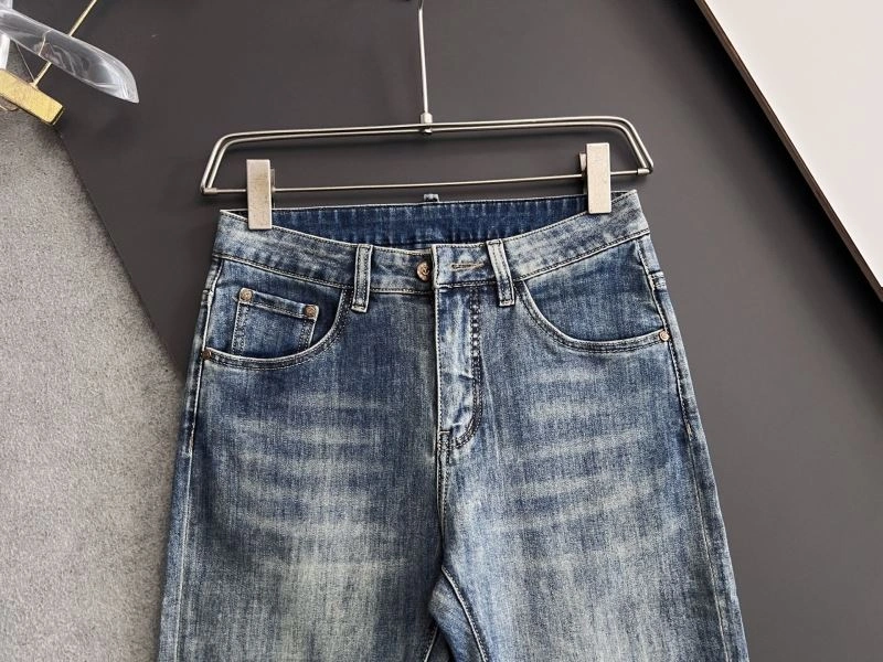 TravelReady Gucci Jeans 127313