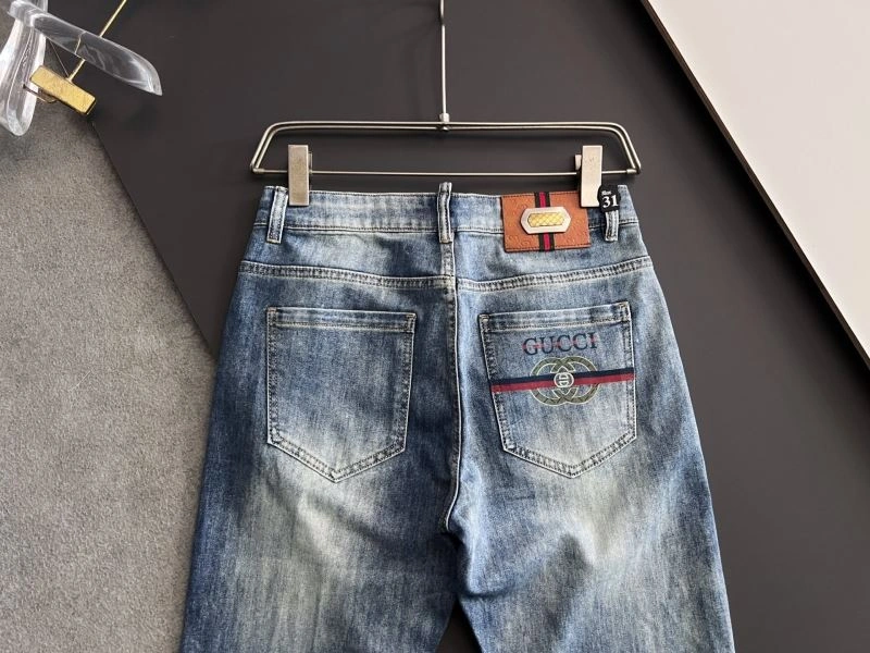 Casual Gucci Jeans 127309