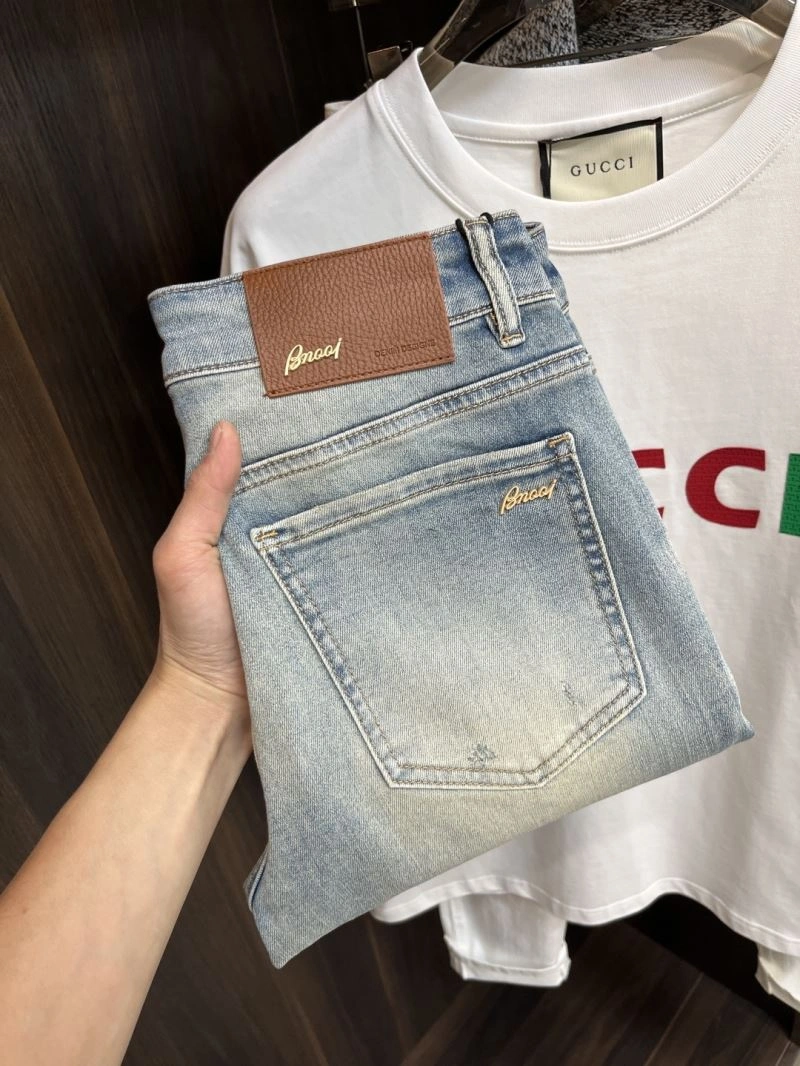 Stylish Gucci Jeans 126846
