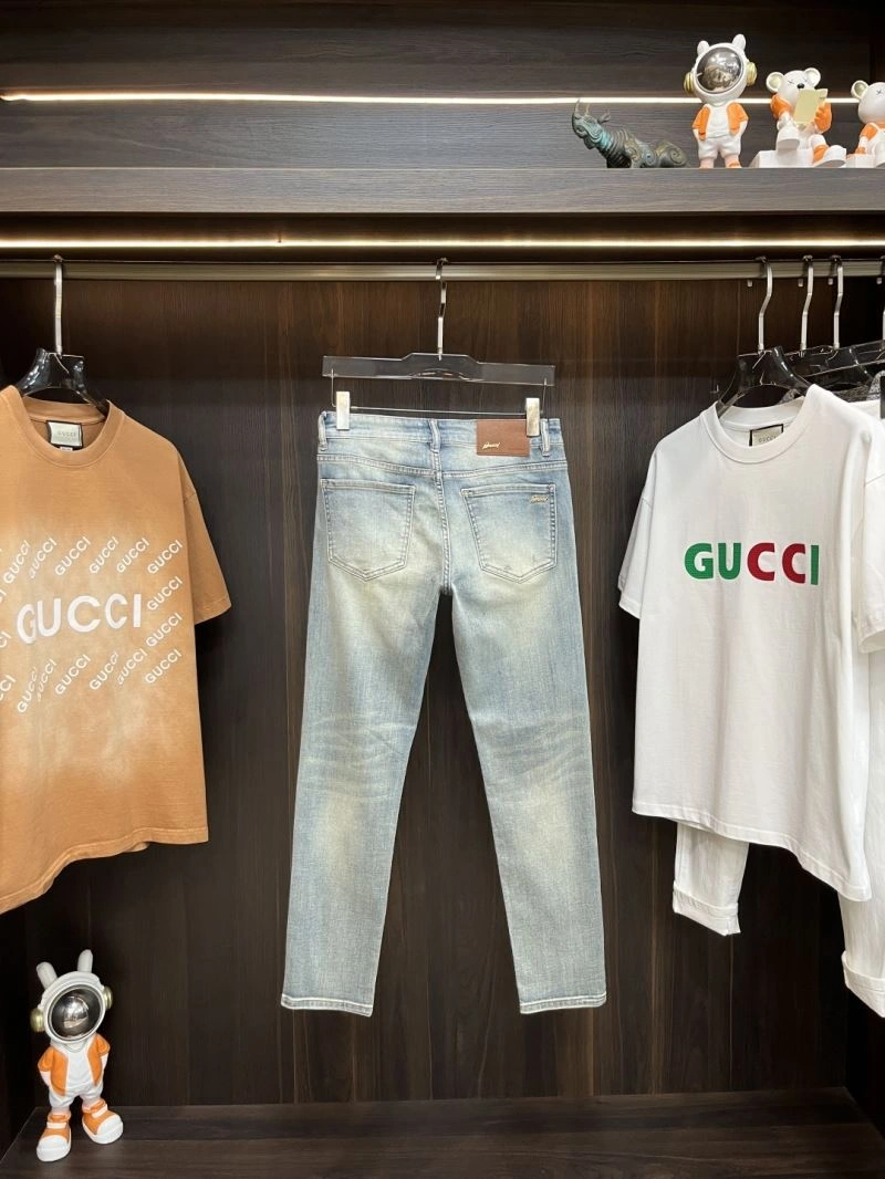 Stylish Gucci Jeans 126846