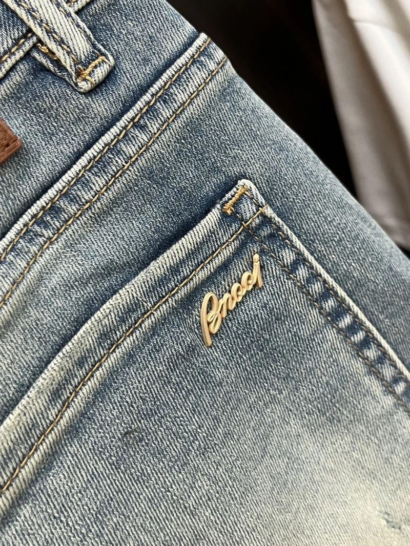 Stylish Gucci Jeans 126846