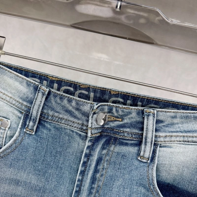 ModernLook Gucci Jeans 126834