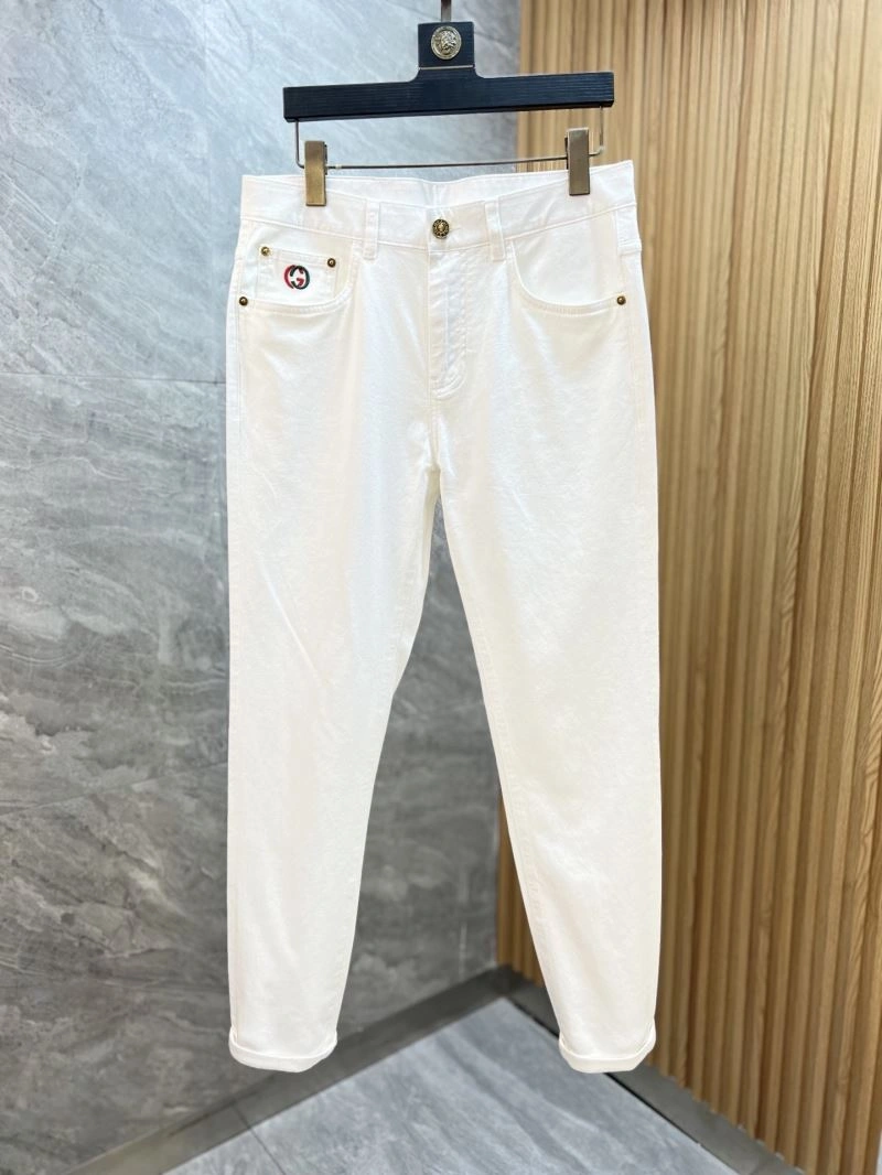 Effortless Gucci Jeans 126831
