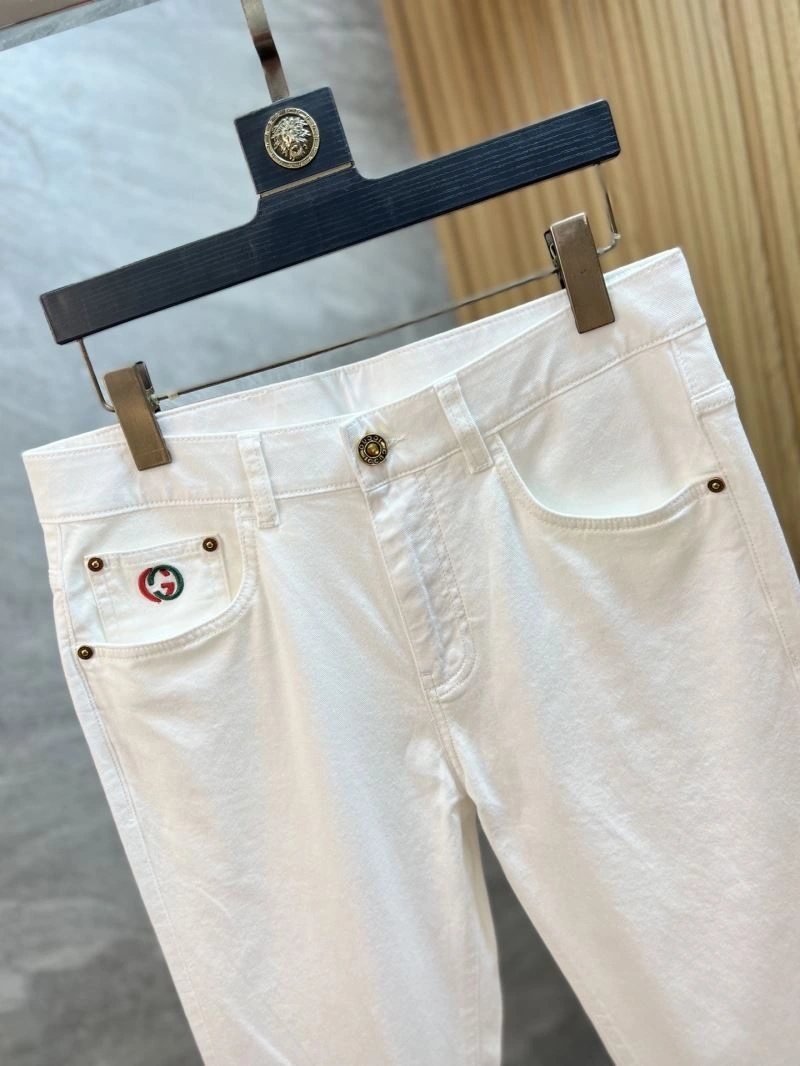 Effortless Gucci Jeans 126831