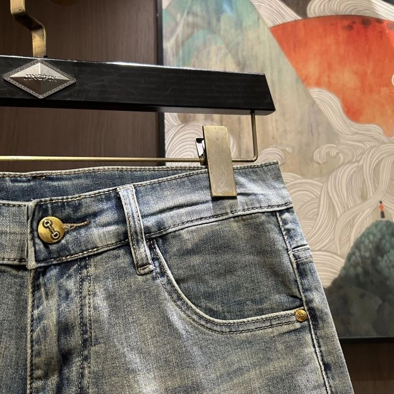 Sporty Gucci Jeans 126824