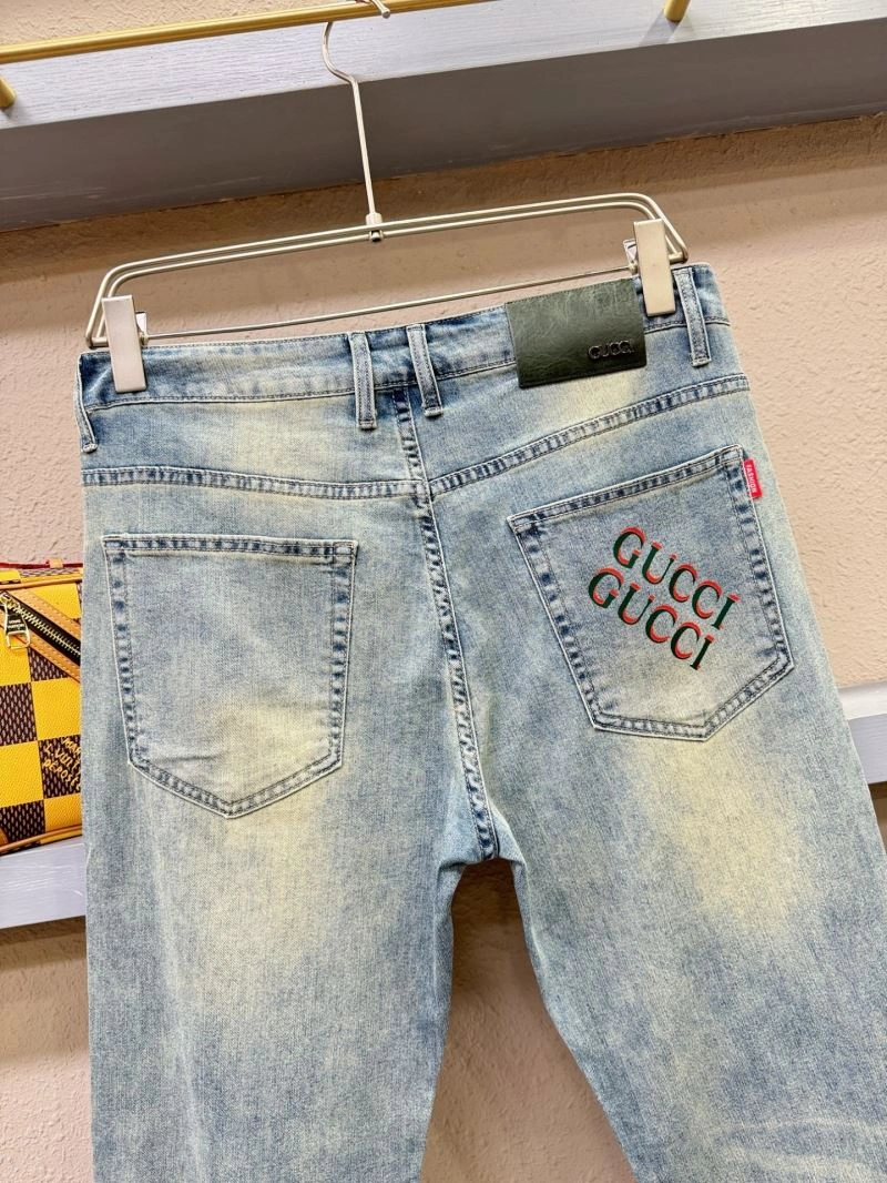 Gucci Jeans Neat 126403