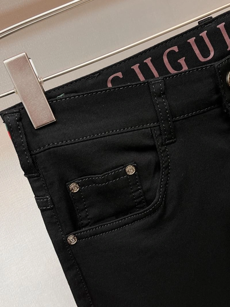EyeCatching Gucci Jeans 126411