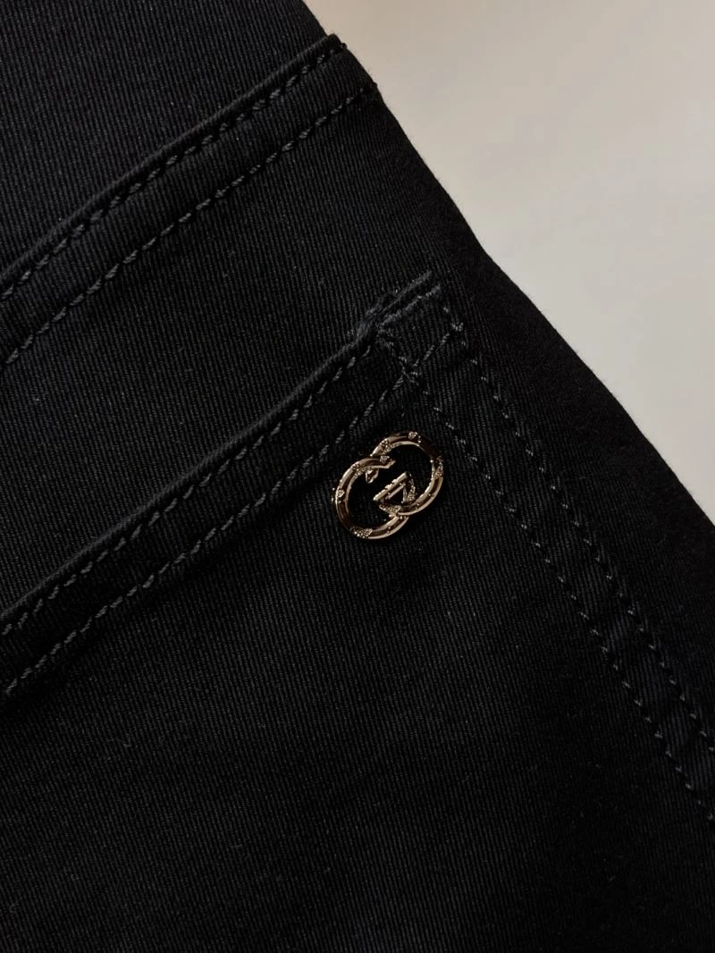 EyeCatching Gucci Jeans 126411
