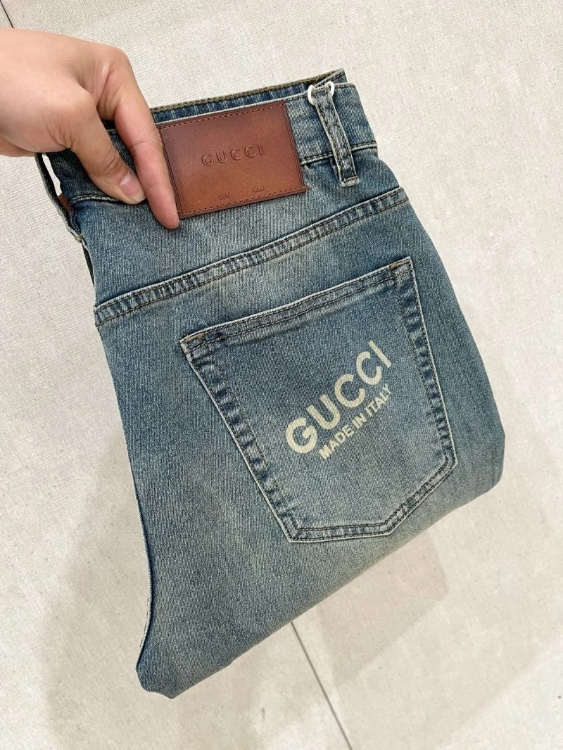 Breathable Gucci Jeans 126407