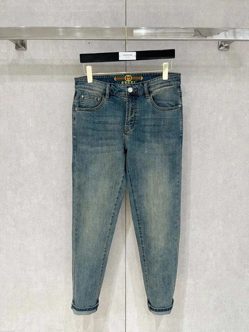 Breathable Gucci Jeans 126407