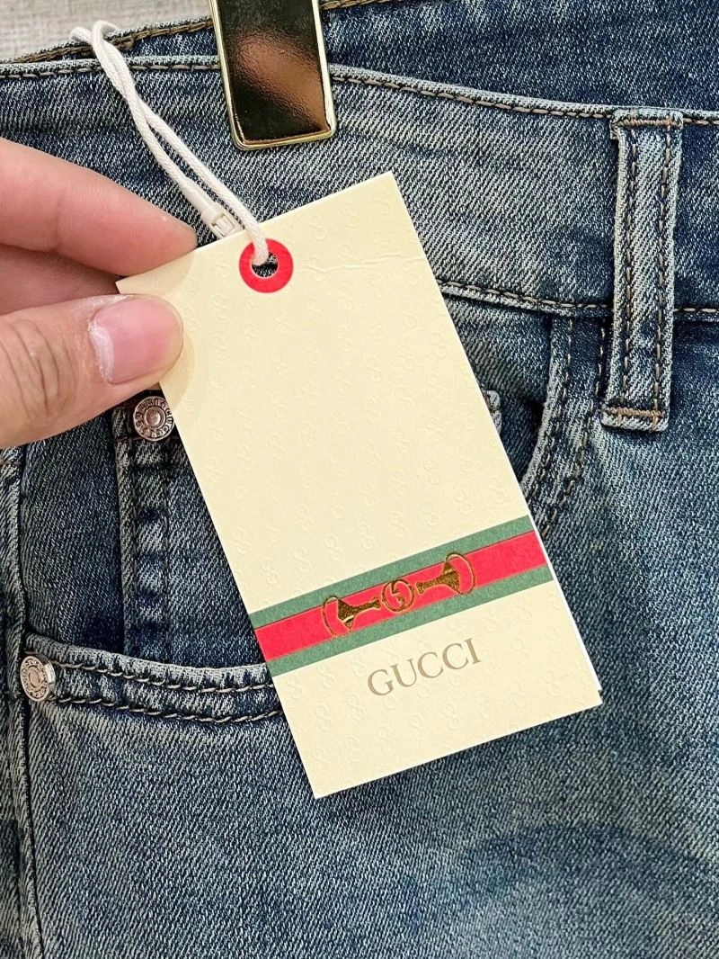 Breathable Gucci Jeans 126407
