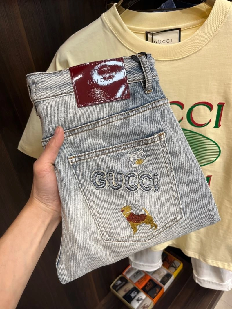 ModernLook Gucci Jeans 126373