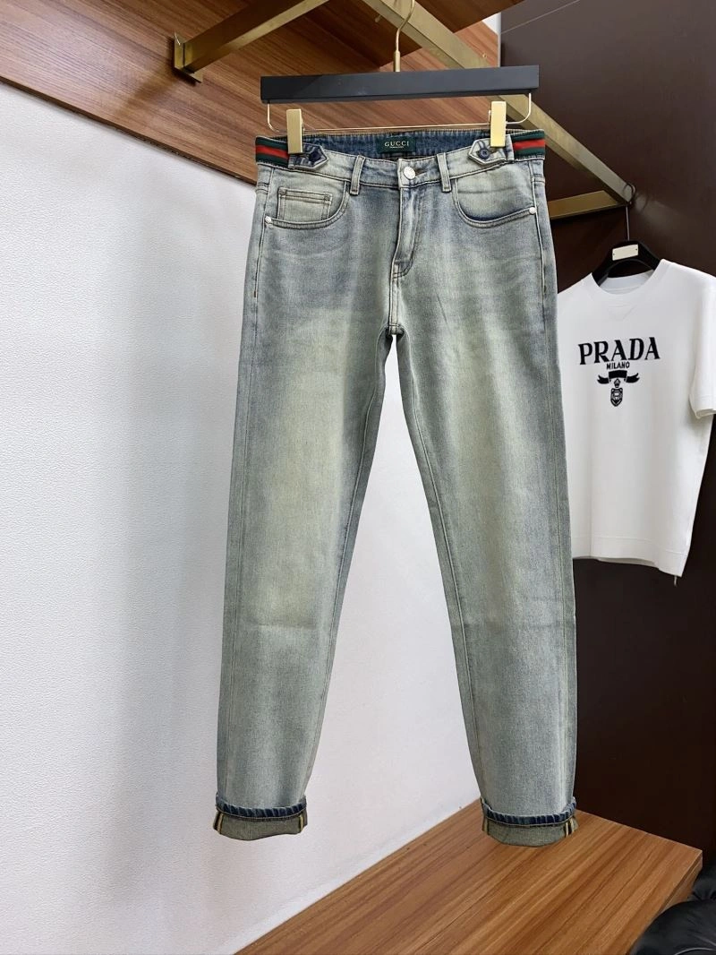 Comfortable Gucci Jeans 126028