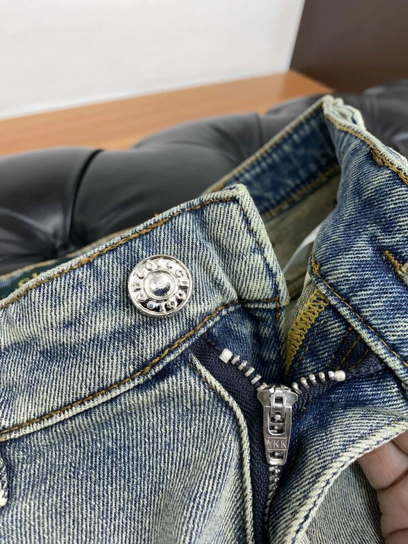 Comfortable Gucci Jeans 126028