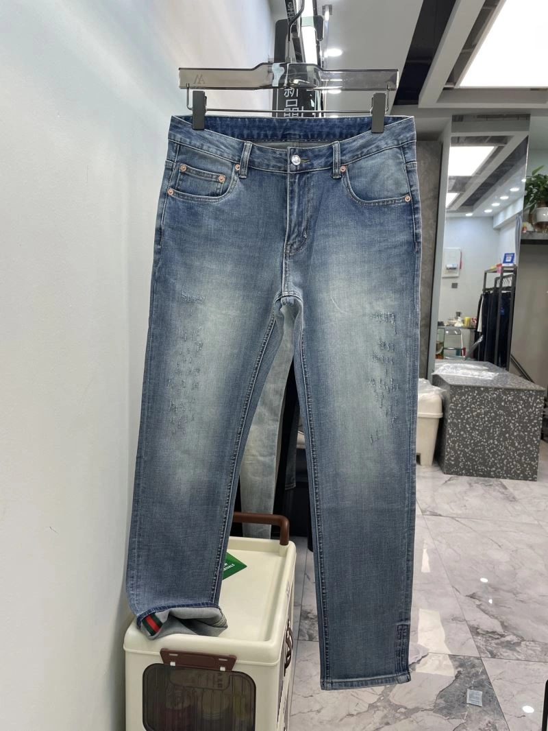 Durable Gucci Jeans 126001