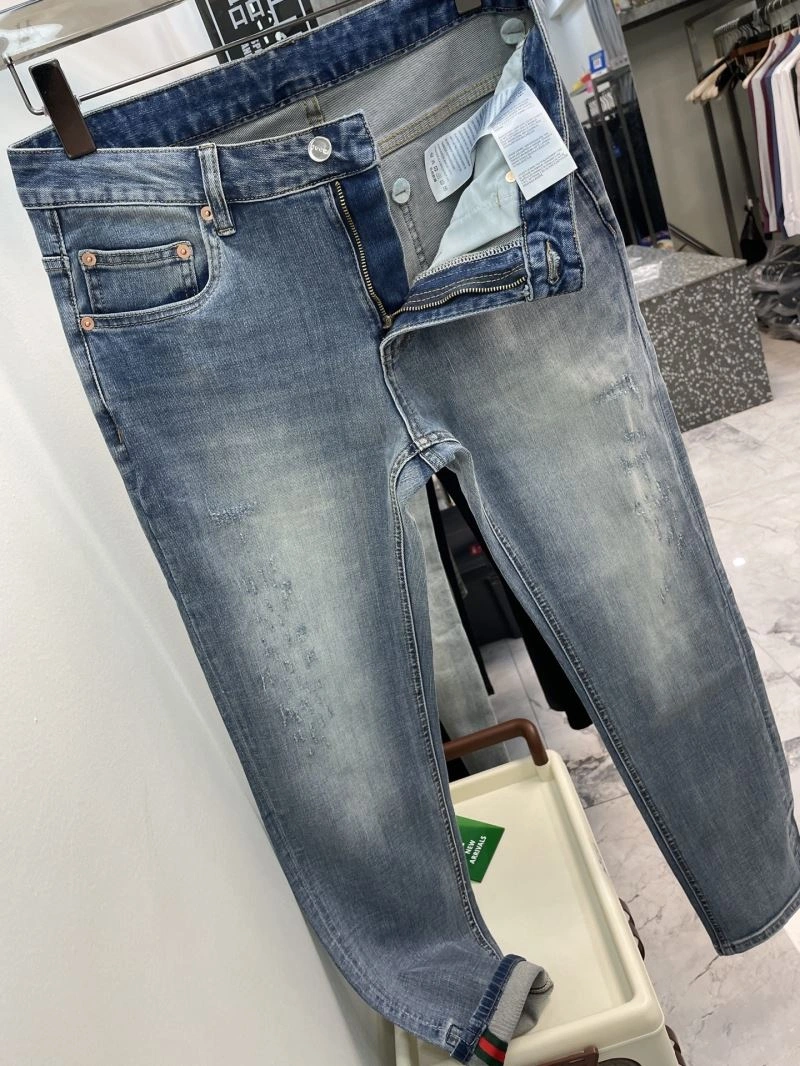 Durable Gucci Jeans 126001