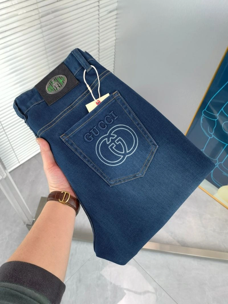 Gucci Jeans Unique 126000